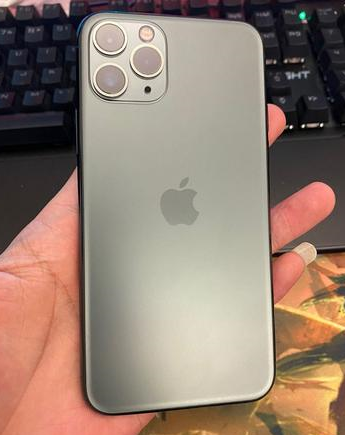 五家渠苹果维修点分享iPhone 11 Pro黑屏小众故障解析 